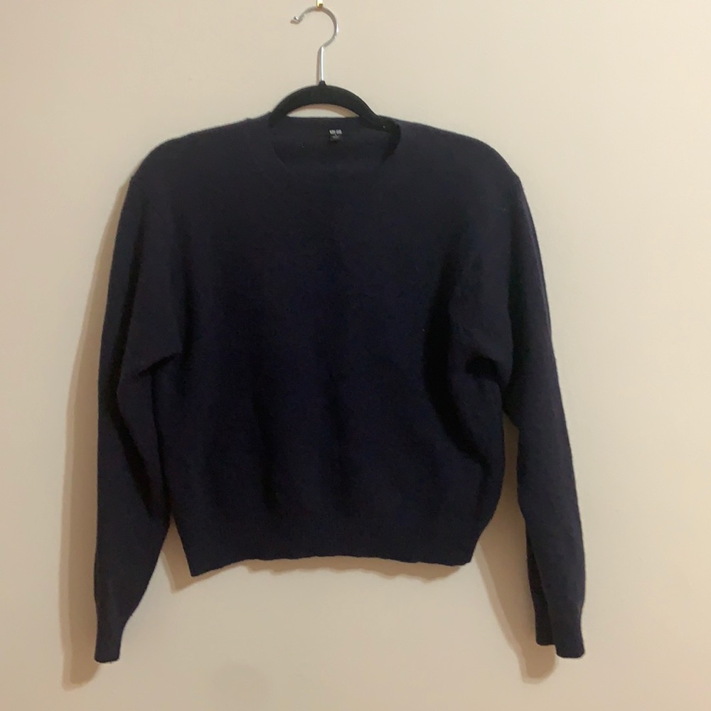 Uniqlo women winter wool sweater round neck
